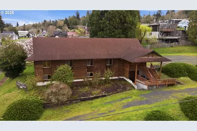 407 E 2nd St, Rainier, OR 97048 - Photo 2