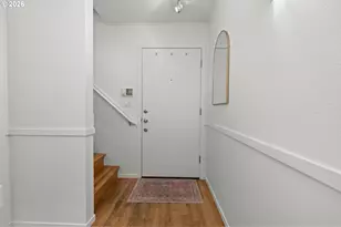 1009 NW Hoyt St, Portland, OR 97209 - Photo 4