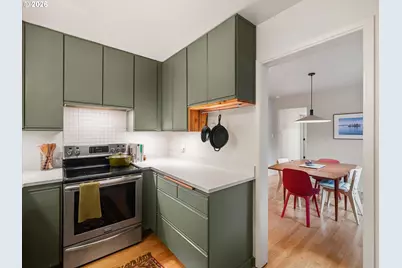 6330 SE Woodstock Blvd, Portland, OR 97206 - Photo 10