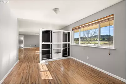 802 State St, Centralia, WA 98531 - Photo 18