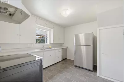 1501 E St, Springfield, OR 97477 - Photo 16