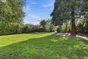 1501 E St, Springfield, OR 97477 - Photo 30