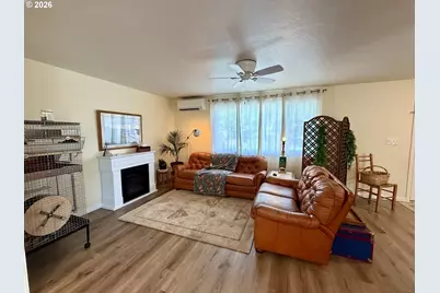 4073 Marshall Ave, Eugene, OR 97402 - Photo 4