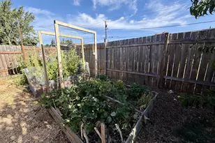 4073 Marshall Ave, Eugene, OR 97402 - Photo 18