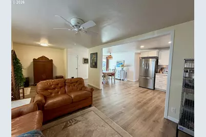 4073 Marshall Ave, Eugene, OR 97402 - Photo 6