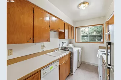 1308 NE Hogan Dr, Gresham, OR 97030 - Photo 12