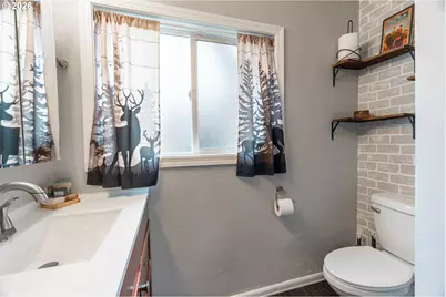 2410 E 12th St, The Dalles, OR 97058 - Photo 14