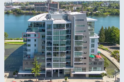1260 NW Naito Pkwy #807B, Portland, OR 97209 - Photo 1