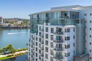 1260 NW Naito Pkwy, Portland, OR 97209 - Photo 2