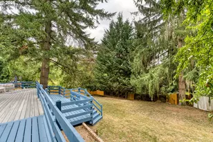 10525 SW 63rd Dr, Portland, OR 97219 - Photo 40