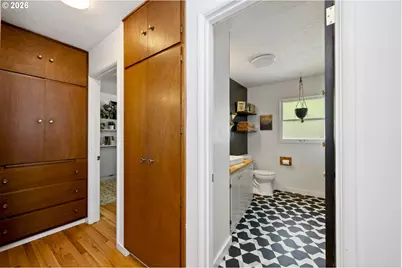 28 SE 111th Ave, Portland, OR 97216 - Photo 30