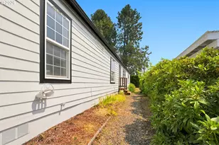 655 NE Burnett Rd, McMinnville, OR 97128 - Photo 32