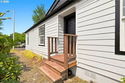 655 NE Burnett Rd #4, McMinnville, OR 97128 - Photo 6