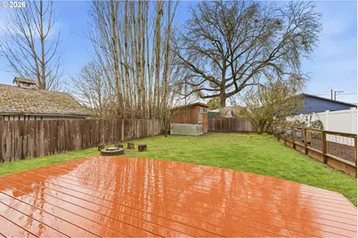 1559 E 2nd St, Newberg, OR 97132 - Photo 8