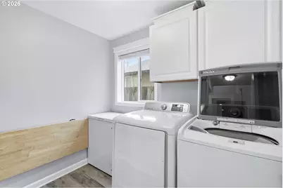 1559 E 2nd St, Newberg, OR 97132 - Photo 18