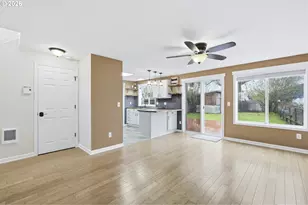 1559 E 2nd St, Newberg, OR 97132 - Photo 6