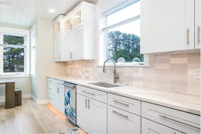6785 Glen Ave, Gleneden Beach, OR 97388 - Photo 8