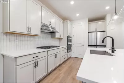 15944 SW Bluewater Ter, Tigard, OR 97224 - Photo 12