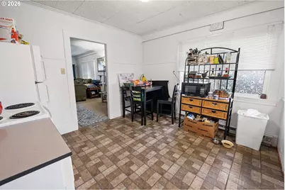 3496 Harrison Ave, Astoria, OR 97103 - Photo 8