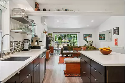 4594 SW Caldew St #A, Portland, OR 97219 - Photo 10