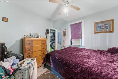 1949 SE Orient Dr, Gresham, OR 97080 - Photo 12