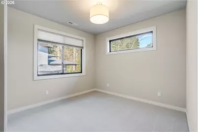 16234 Waluga Dr, Lake Oswego, OR 97035 - Photo 32