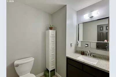 420 Juniper St, Florence, OR 97439 - Photo 26