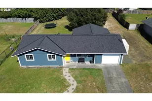420 Juniper St, Florence, OR 97439 - Photo 32