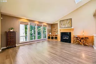 8297 SW Hayden Dr, Beaverton, OR 97007 - Photo 6