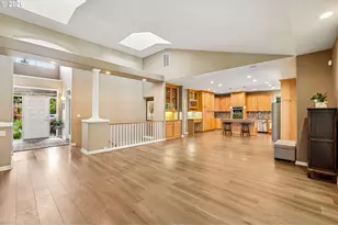 8297 SW Hayden Dr, Beaverton, OR 97007 - Photo 4