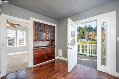 289 Harbor St, Florence, OR 97439 - Photo 6