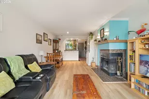 4970 S Landing Dr, Portland, OR 97239 - Photo 8