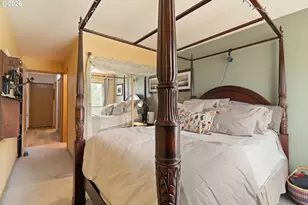 4970 S Landing Dr, Portland, OR 97239 - Photo 14
