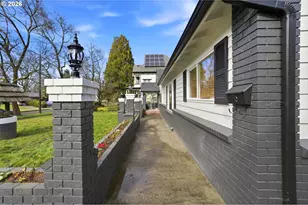 7628 N Dwight Ave, Portland, OR 97203 - Photo 6