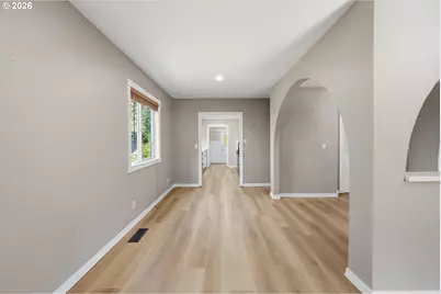 7628 N Dwight Ave, Portland, OR 97203 - Photo 8