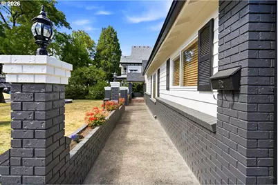 7628 N Dwight Ave, Portland, OR 97203 - Photo 4