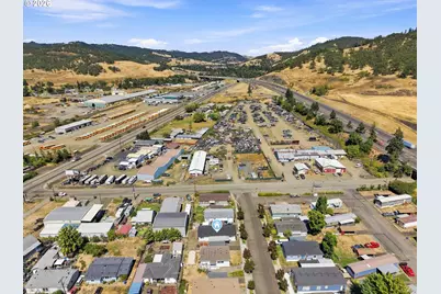 5 Manor Loop, Roseburg, OR 97471 - Photo 30