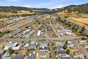 5 Manor Loop, Roseburg, OR 97471 - Photo 30