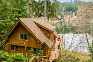 71397 Fishhawk Rd, Clatskanie, OR 97016 - Photo 2