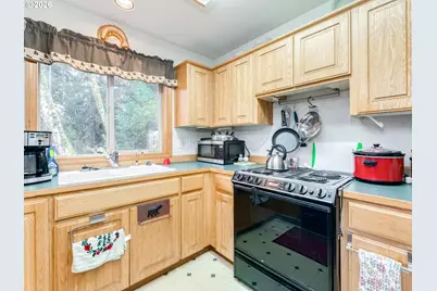 71397 Fishhawk Rd, Clatskanie, OR 97016 - Photo 14