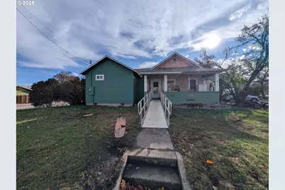 1408 T Ave, La Grande, OR 97850 - Photo 1