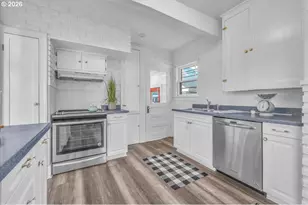 8115 N Fenwick Ave, Portland, OR 97217 - Photo 8