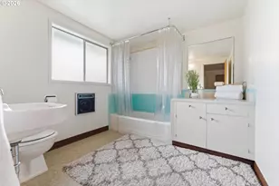 7256 N Chautauqua Blvd, Portland, OR 97217 - Photo 30