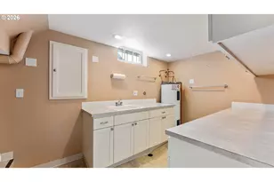 7256 N Chautauqua Blvd, Portland, OR 97217 - Photo 40