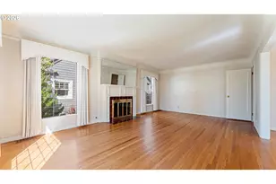 7256 N Chautauqua Blvd, Portland, OR 97217 - Photo 4