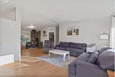 123 N Jade Way, Rose Lodge, OR 97368 - Photo 2