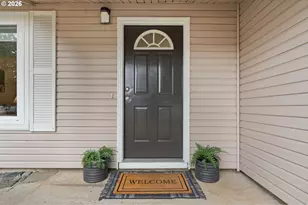 81 34th St, Washougal, WA 98671 - Photo 2