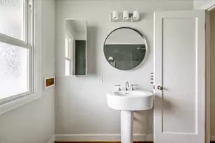 1011 NE Emerson St, Portland, OR 97211 - Photo 24