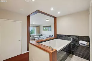 1776 SW Montgomery Dr, Portland, OR 97201 - Photo 32