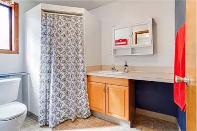 8748 Enclid St, Salem, OR 97305 - Photo 30